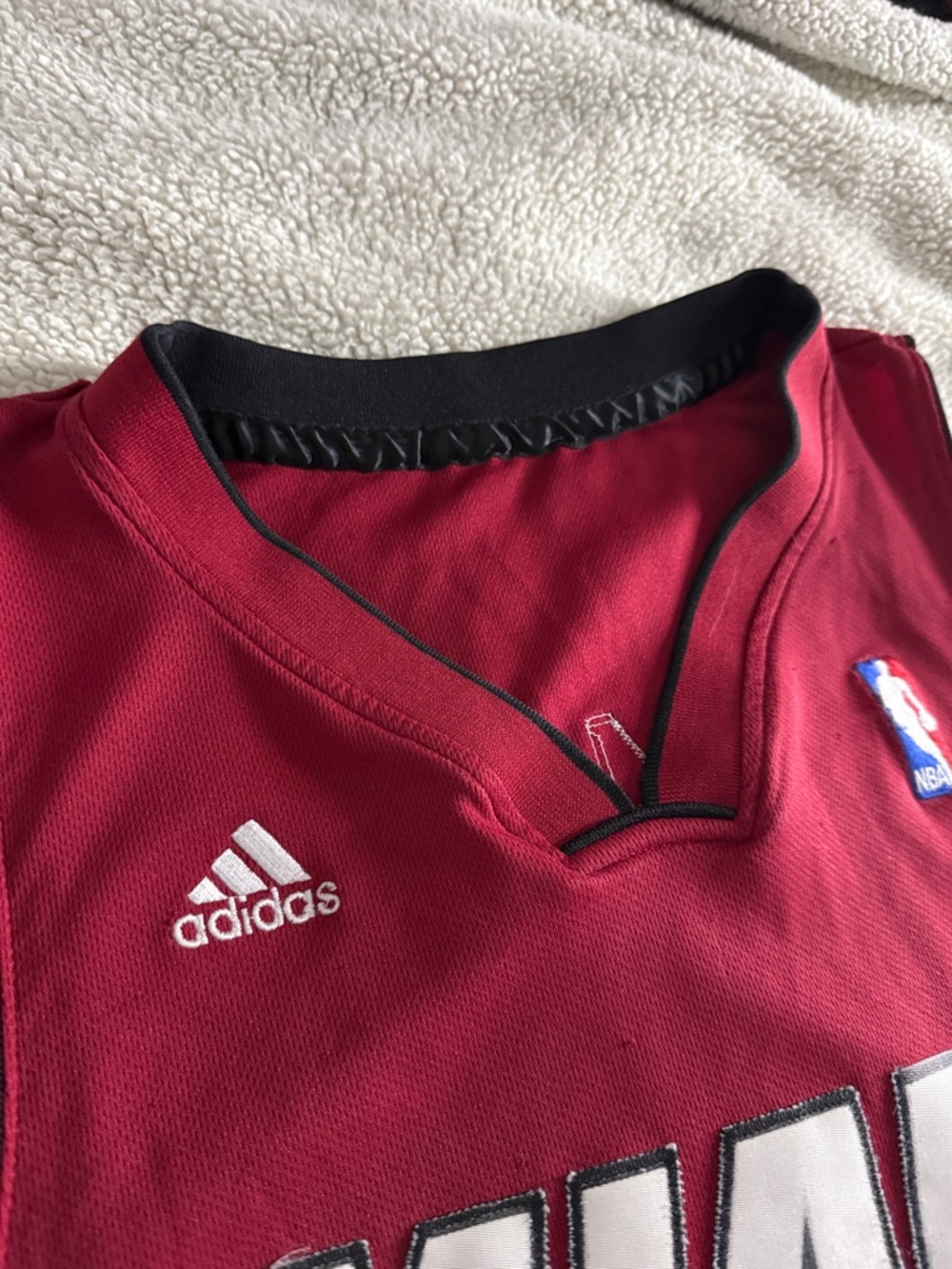 Miami Heat #6 LeBron James NBA Red Adidas Swingman Jersey - Picture 3 of 9